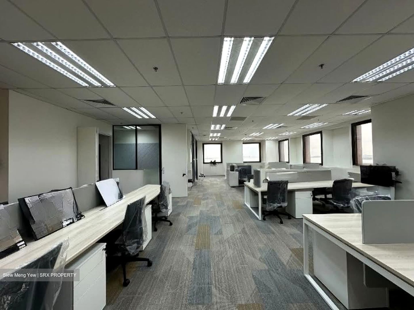 Lippo Centre (D2), Office #573462851